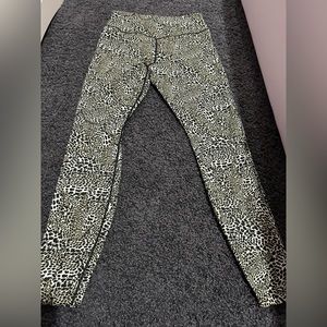 Nike leopard yellow/green print leggings